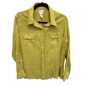 Chico’s 100% cotton green roll tab sleeve blouse with mother of pearl buttons
